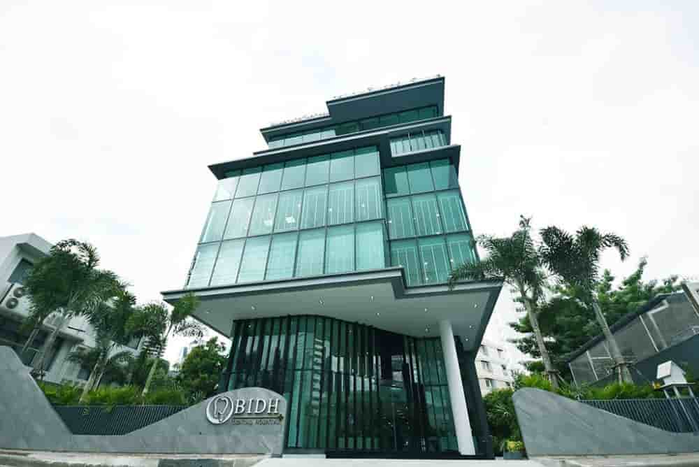 Bangkok International Dental Hospital (BIDH) Reviews in Bangkok, Thailand Slider image 2