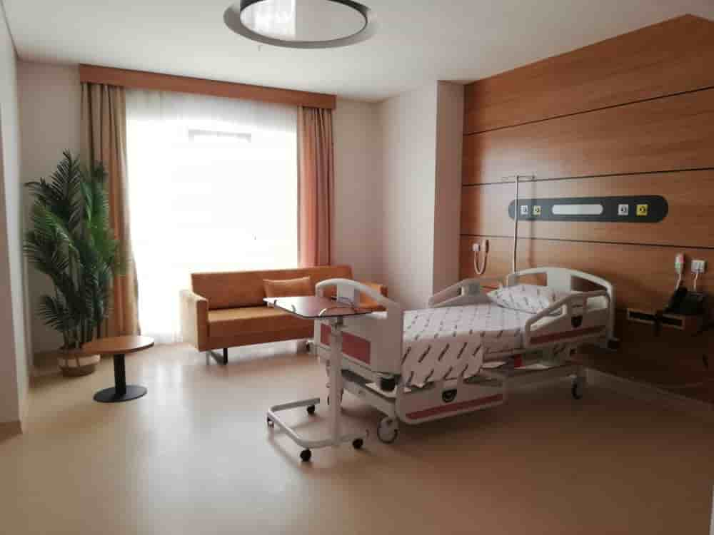 Optimed Hospital in Istanbul Turkey Reviews From Patients Slider image 2