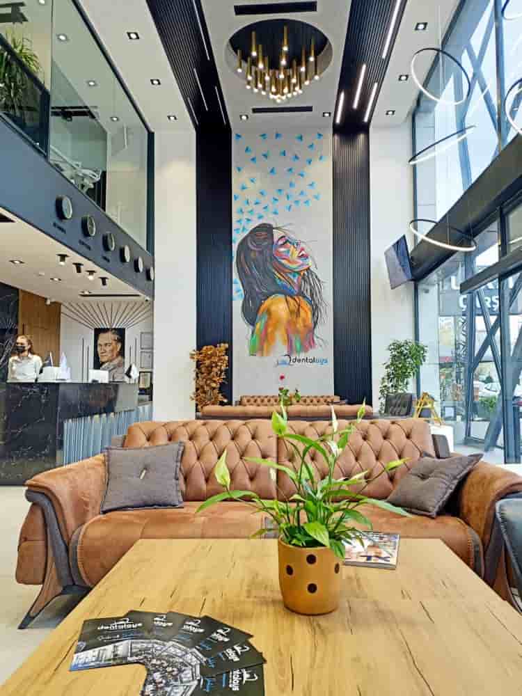 Dentalays Dental Center في Antalya، Turkey تعليقات من مرضى حقيقيين
 Slider image 10