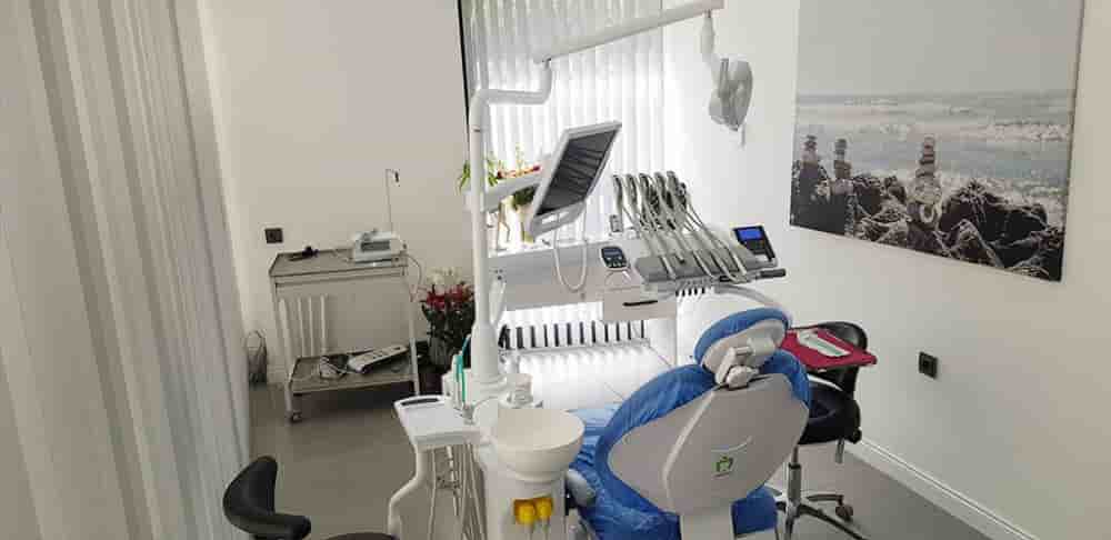 Dent Nova Dental Clinic في Izmir، Turkey تعليقات من مرضى حقيقيين
 Slider image 6