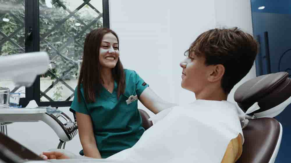 Adaport Dental Clinic في Izmir، Turkey تعليقات من مرضى حقيقيين
 Slider image 7