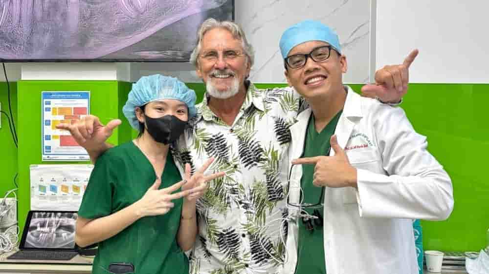 Da Nang Implant Dental Clinic in Vietnam في Danang، Vietnam تعليقات من مرضى حقيقيين
 Slider image 3