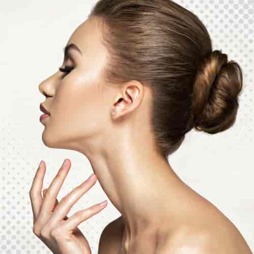 باقة شد الرقبة في سيول، كوريا الجنوبية، بواسطة VG Plastic Surgery