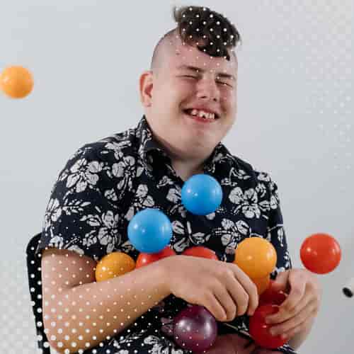 حزمة العلاج بالخلايا الجذعية لمرض التوحد في براتيسلافا، مالاكي، سلوفاكيا بواسطة CellCenter